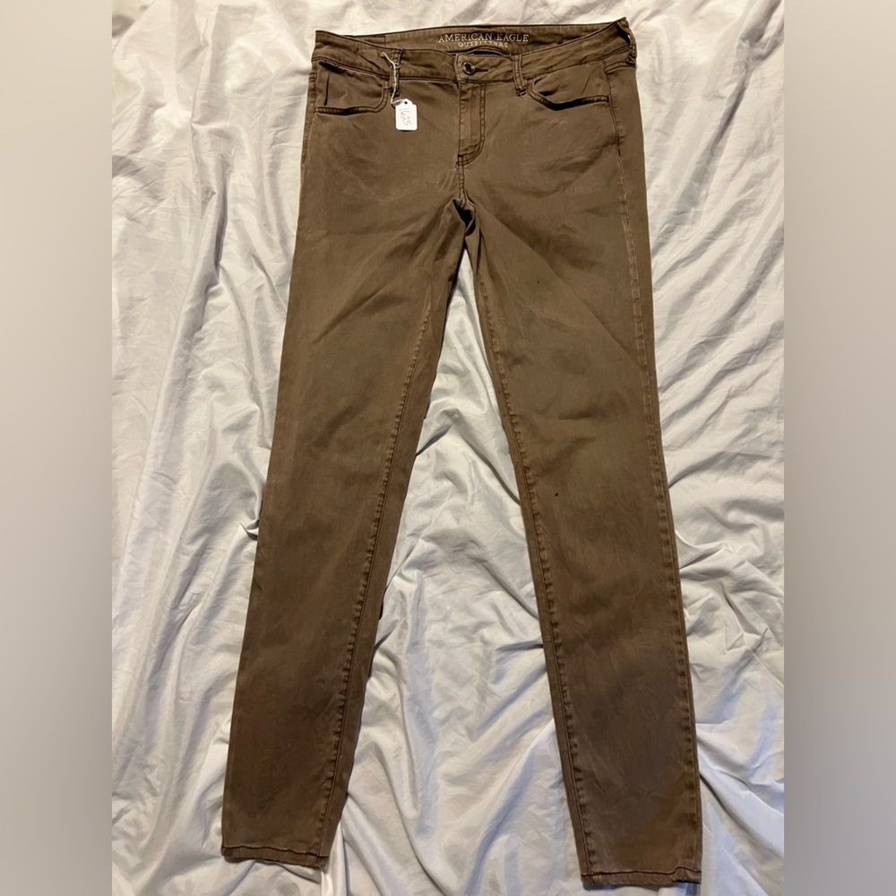 GUC American Eagle Outfitter’s denim jeans. Size 10.